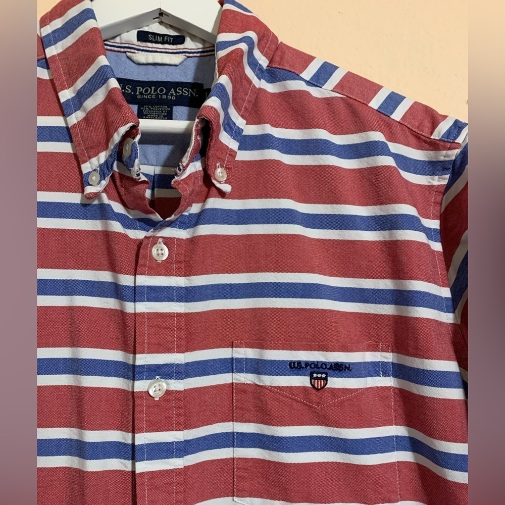 𝅺U.S Polo Assn. striped button down short sleeve shirt size L